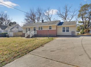 126 White Oak Dr, Henderson, NC 27536