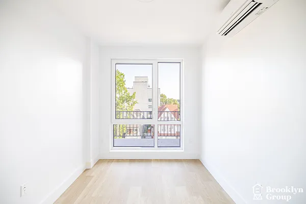 Rented by Brooklyn Group | media 11