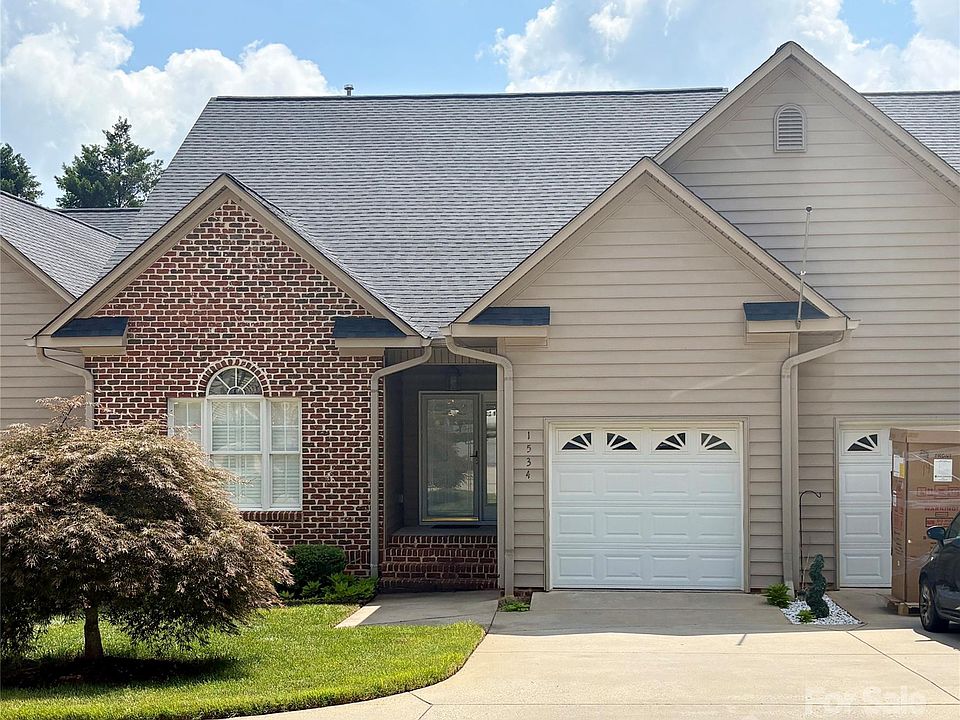 1st image of 1534 Forest Park Dr