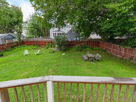 4th image of 659A Washington St #2