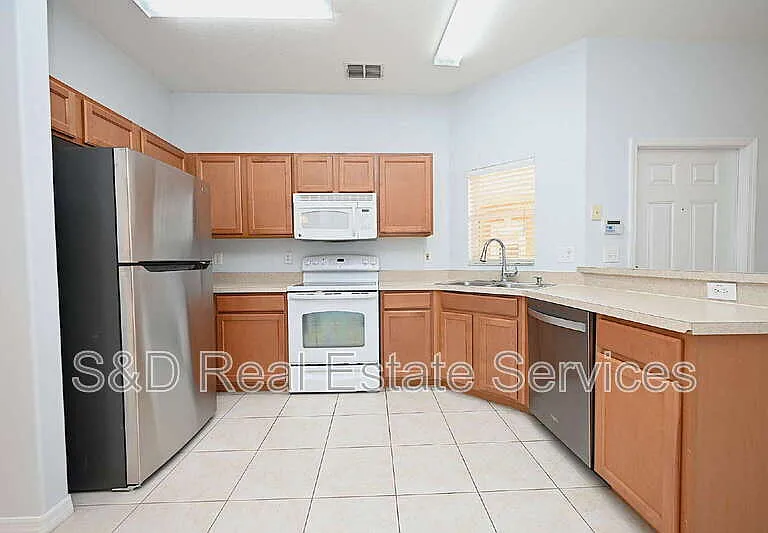 4219 Winding Vine Dr — Photo 5