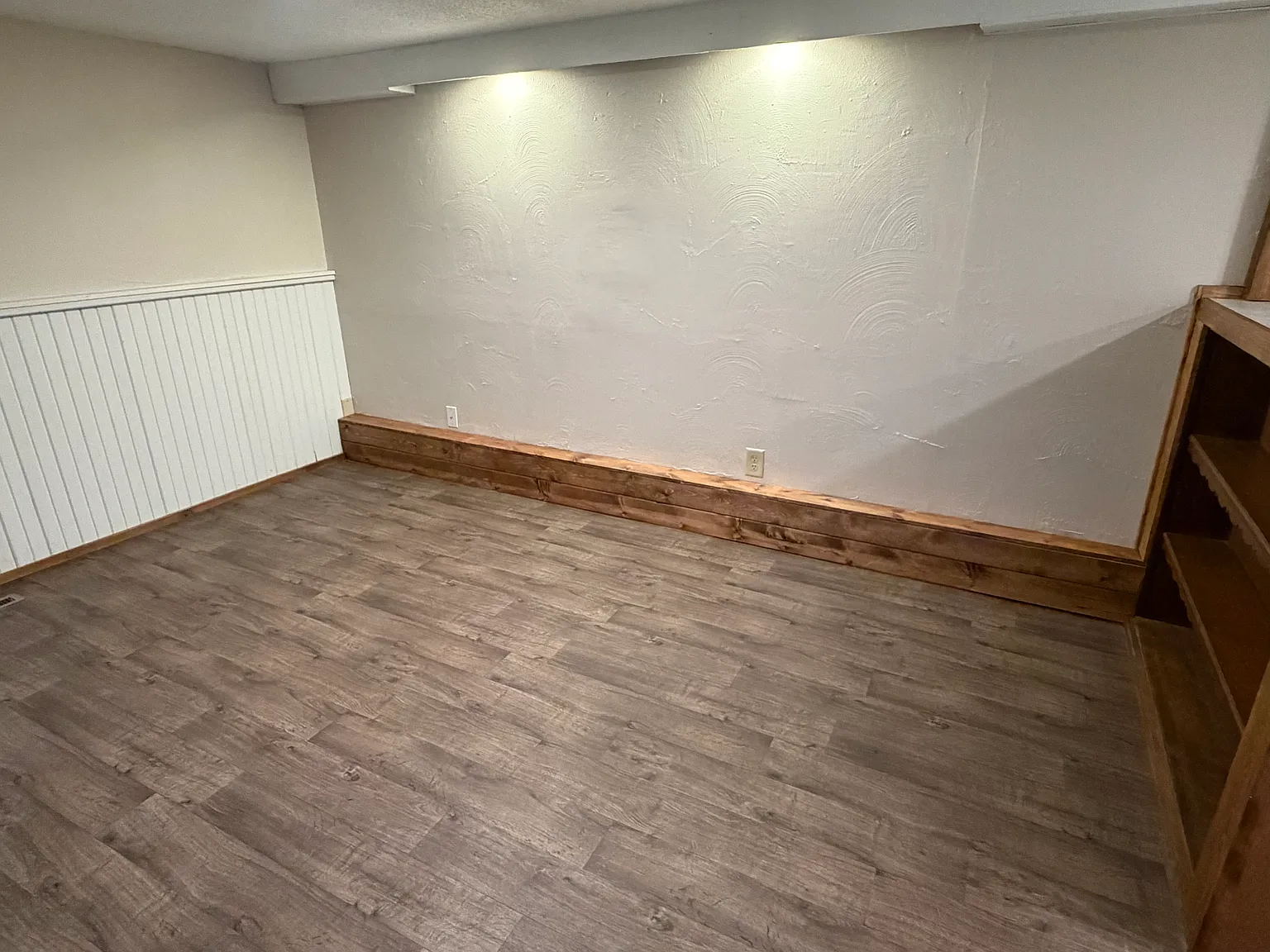 2 bed, 1300 sqft, $1,050 — Photo 3