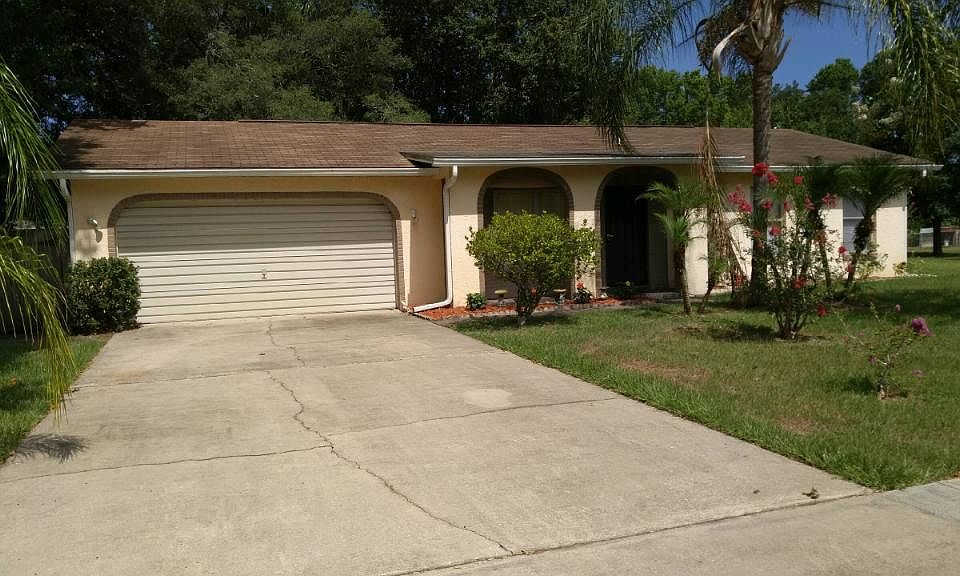 1st image of 1349 Dexter Dr E