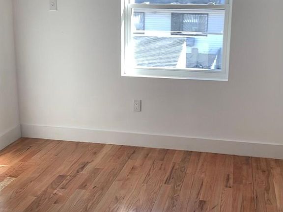 5th image of 7239 Hillmeyer Ave #2
