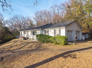 2115 Country Club Dr, Fort Smith, AR 72901