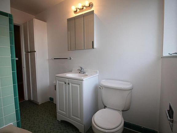 5th image of 750 E 200 S APT 2