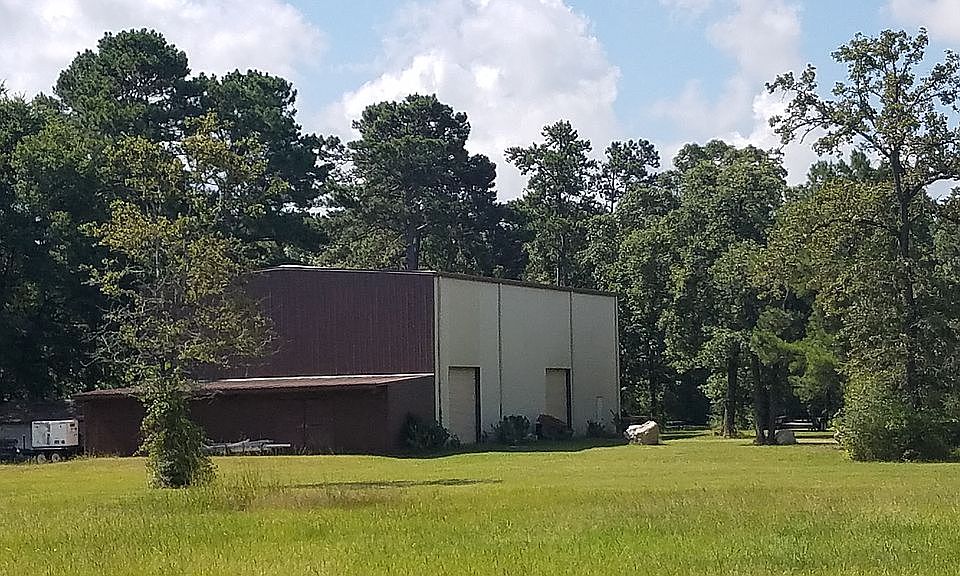 2nd image of 25404 Nichols Sawmill Rd
