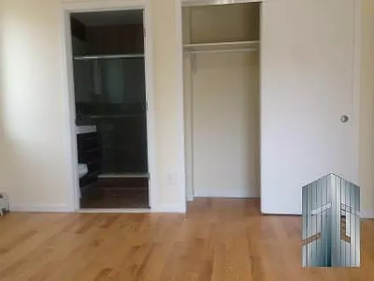 Rented by Skyline Group Real Estate | media 6