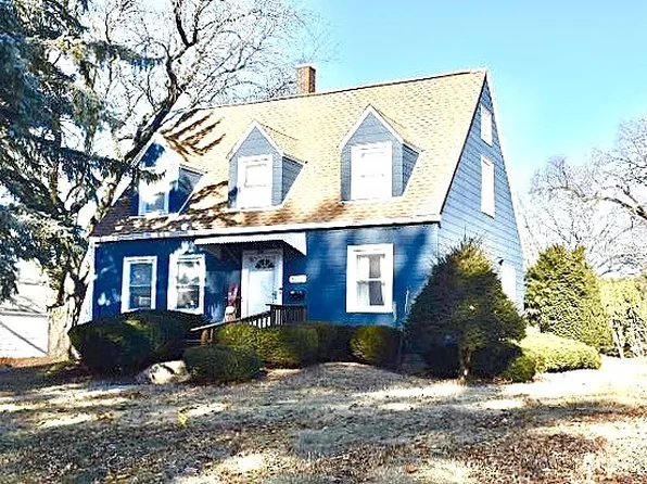 606 W 11th St, Sterling, IL 61081