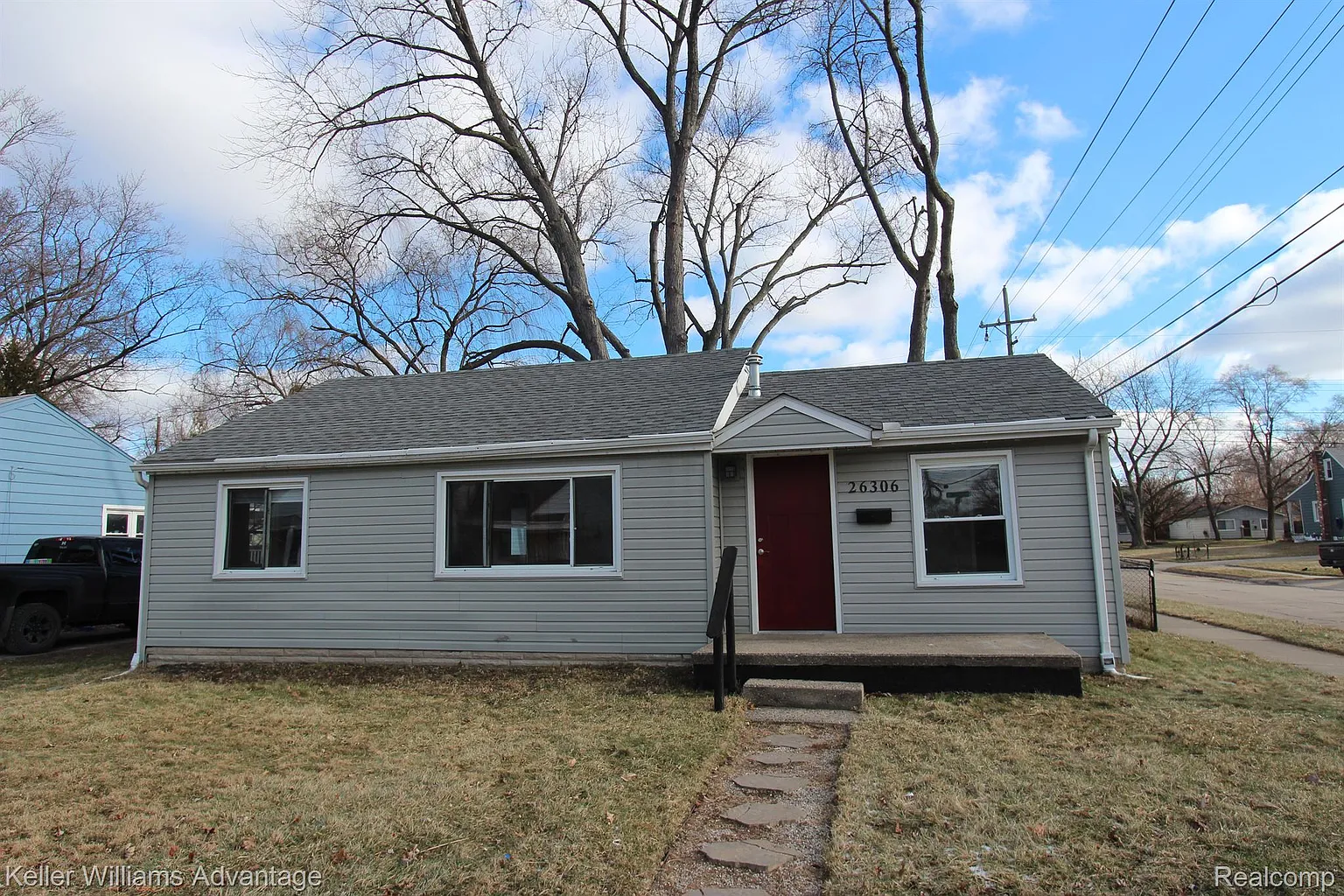 26306 Delton St photo 1
