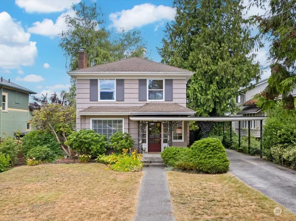 1320 Rucker Avenue, Everett, WA 98201