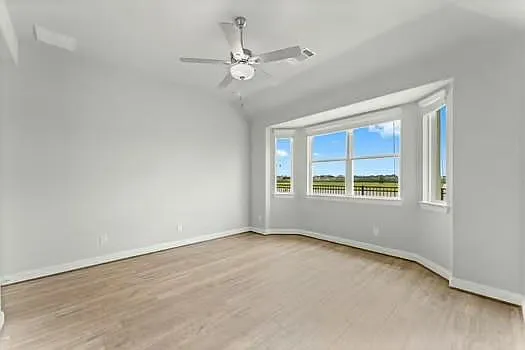 724 Lake Lacosta Dr — Photo 18