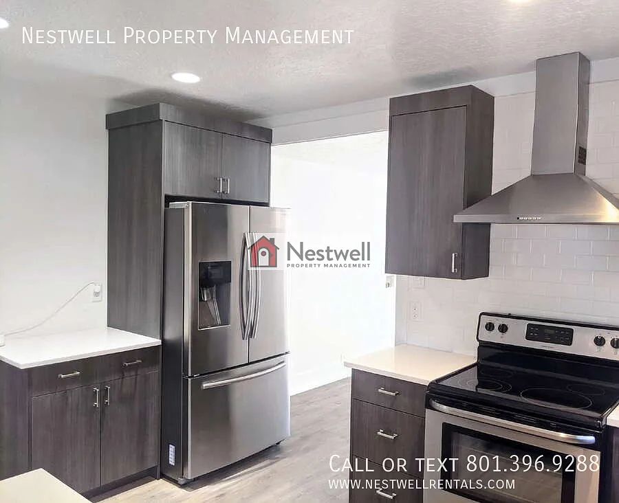 $500 Off 1st Month-Spacious Main-level Home — Photo 4