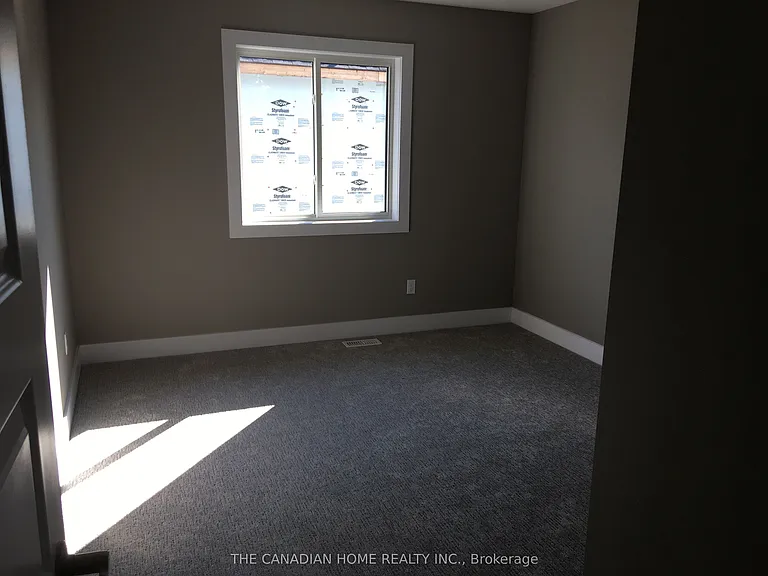 1753 Brayford Ave — Photo 20