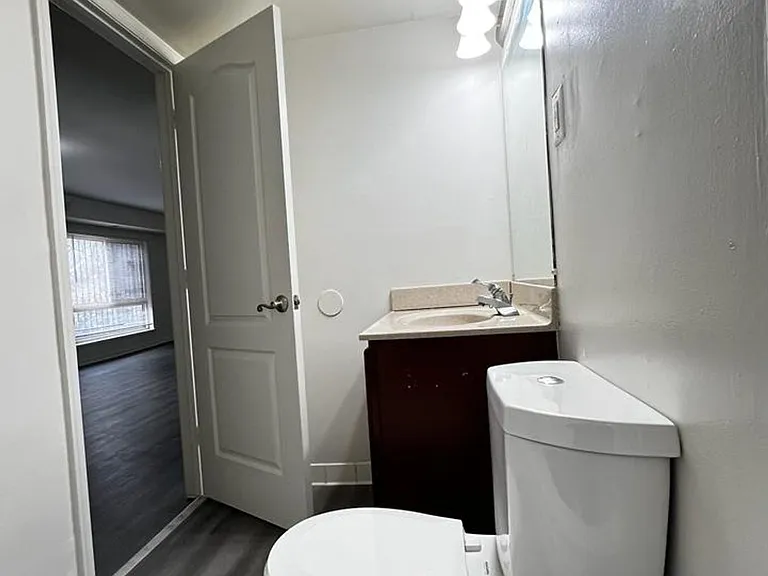 5301 Quincy St — Photo 6