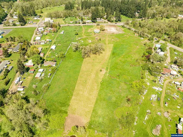 7979 Marion Rd, Turner, OR 97392