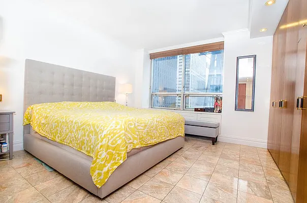 Rented by R New York | media 37