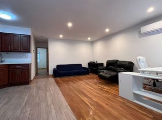 17517 Peck Ave, Fresh Meadows, NY 11365