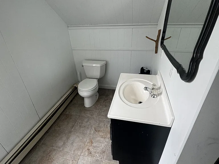 29 Cedar St — Photo 3