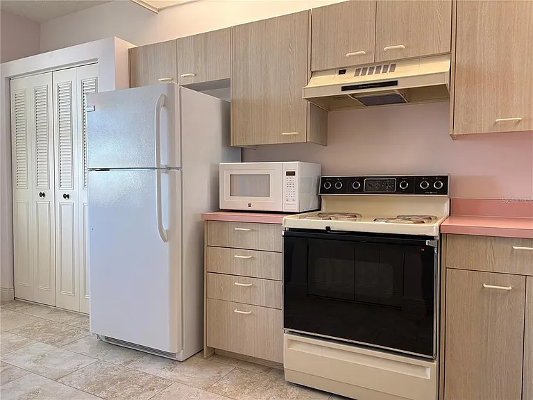 7979 Sailboat Key Blvd S #306 — Photo 7