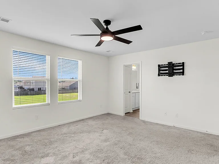 424 Pender Woods Dr — Photo 30