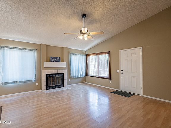 2nd image of 98 S SUNFLOWER Court