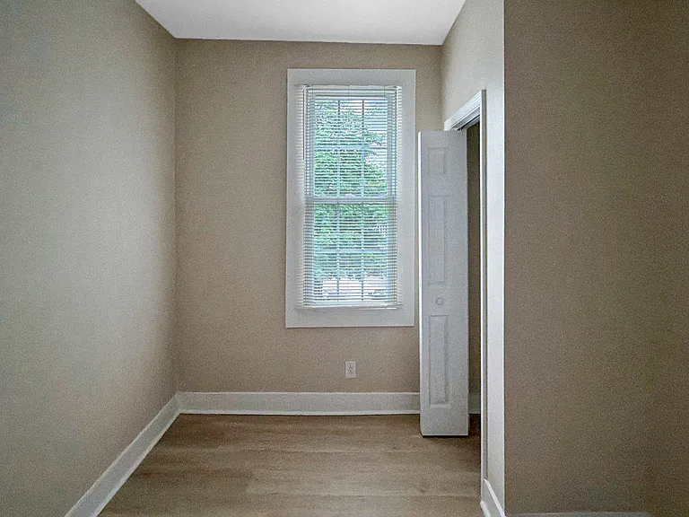3411 Reisterstown Rd — Photo 20