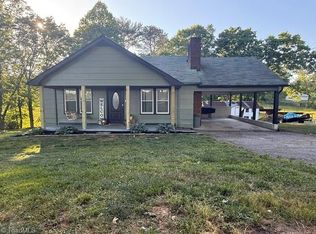 222 Handy Walker St, North Wilkesboro, NC 28659