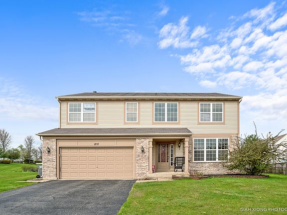 2nd image of 1857 Stirling Ln