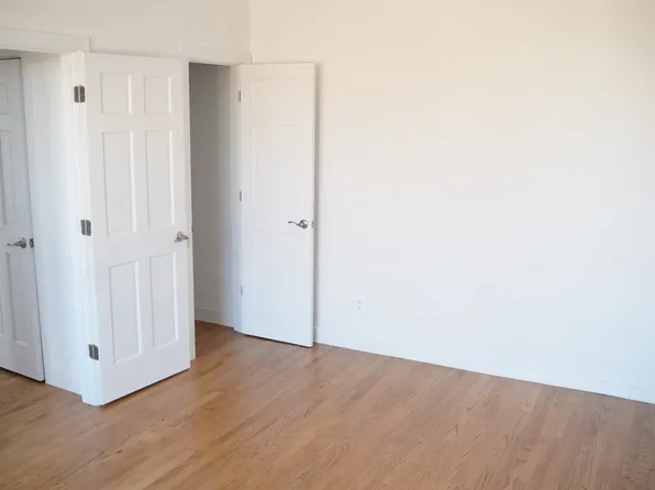 61-09 39th Avenue image 4 of 22