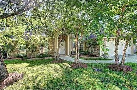 1st image of 139 Carmel Dr