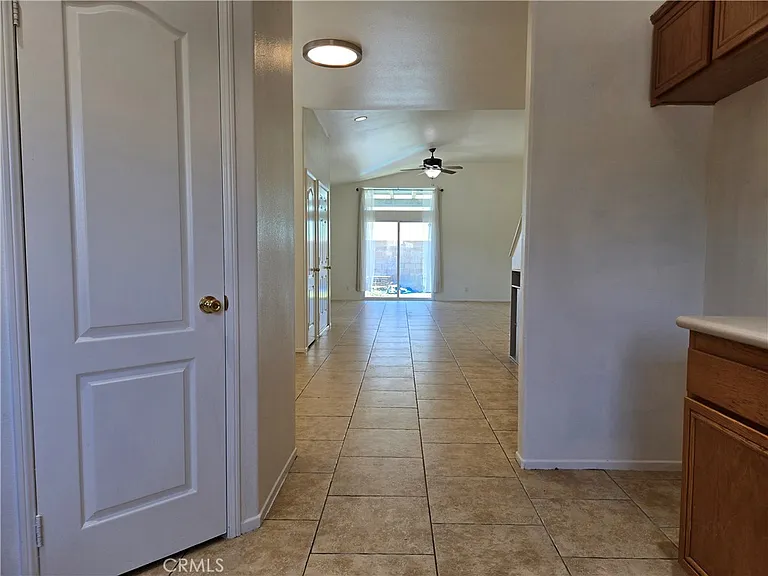 481 Pinewood — Photo 8