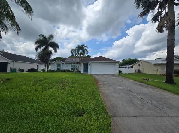 862 SW Carmelite St, Port Saint Lucie, FL 34983