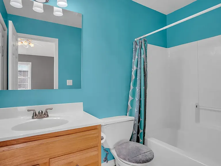 7214 Huntingdon St — Photo 13