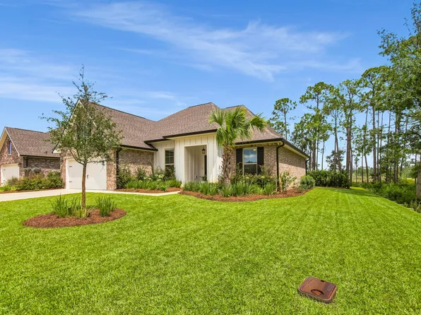 395 Constellation Ave, Freeport, FL 32439