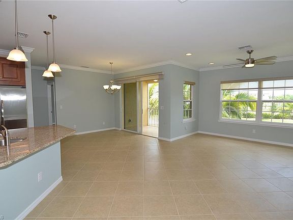 3rd image of 23560 Alamanda Dr Unit 204