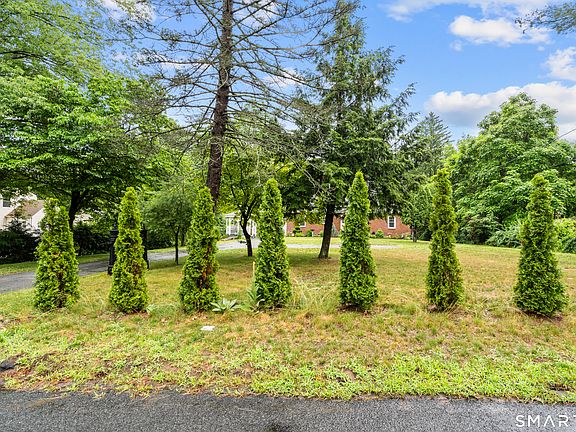 4th image of 346 Long Hill Road