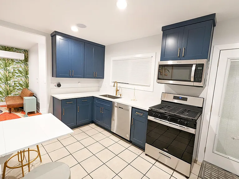 1500 S Glendale Ave #19 — Photo 2