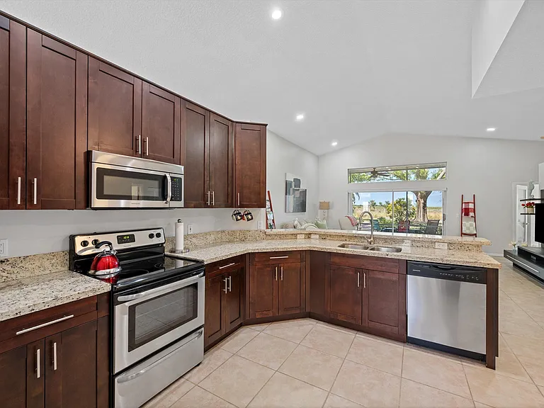 1871 Corsica Dr — Photo 8