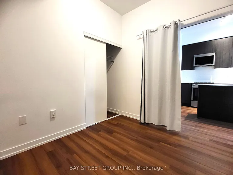 2433 Dufferin St #206 — Photo 20