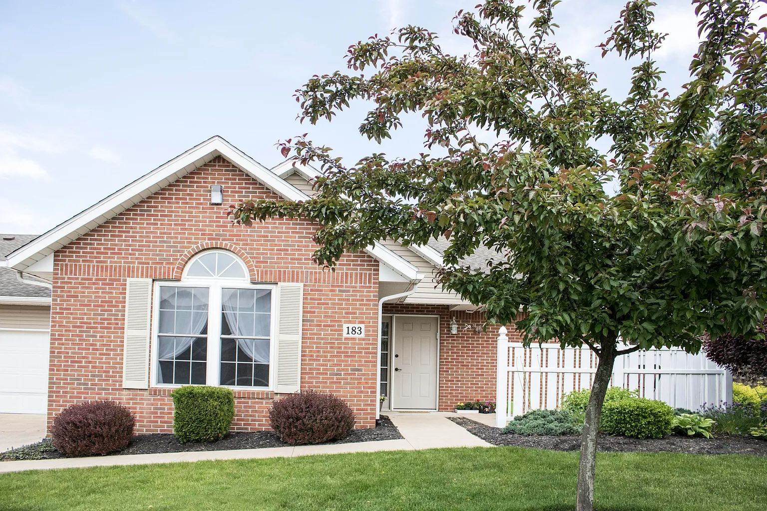 3588 Caroline Ave photo 1