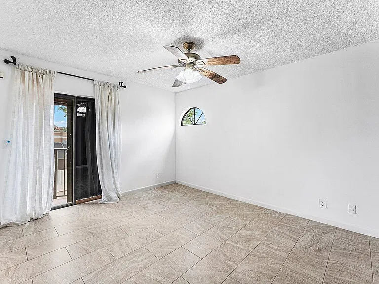 6115 Seven Springs Blvd — Photo 13