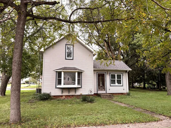 317 W Jefferson St, Gardner, IL 60424