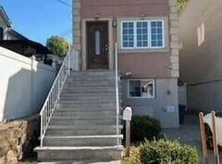 49 Roe St, Staten Island, NY 10310