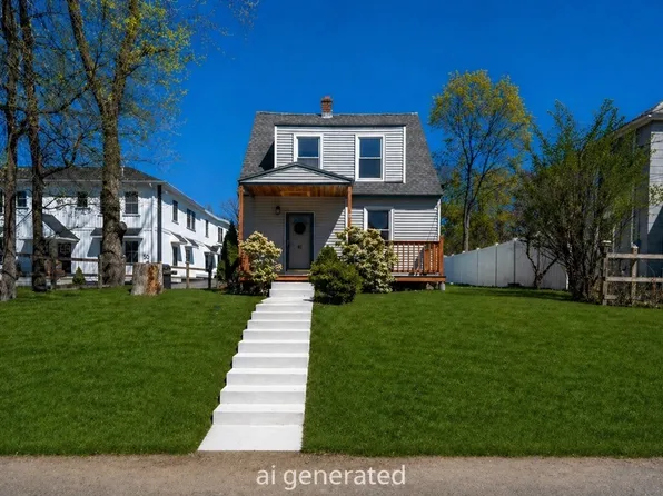62 Frankfort St, Fitchburg, MA 01420