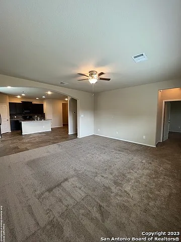 4326 Stanley Park — Photo 8