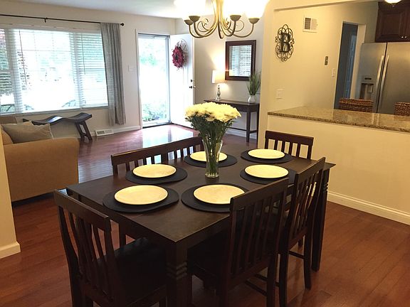 5th image of 53 Clover Ct