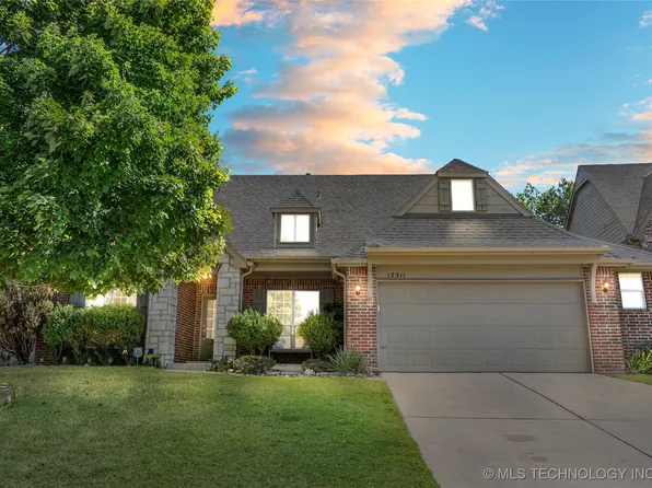 12511 S 4th Ct E, Jenks, OK 74037