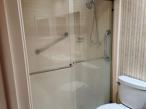 4th image of 27333 Arborway Rd Unit 44