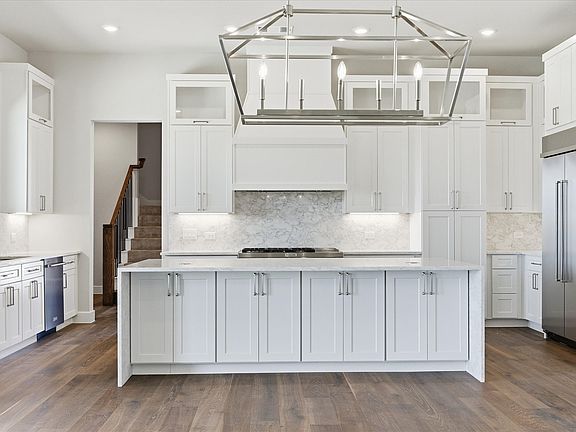 7th image of this home
